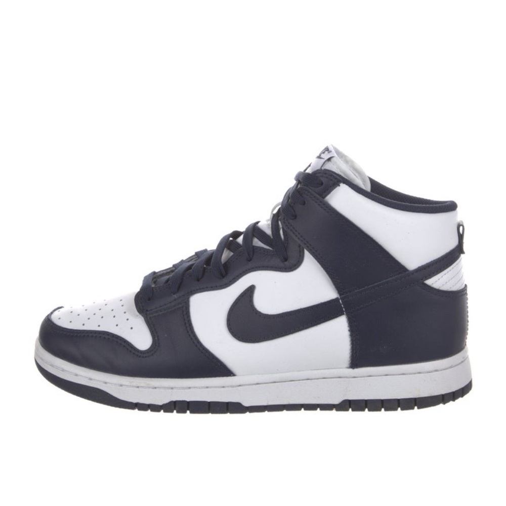 Nike Leather Navy and White Pattern Sneakers
Men's Size: 10